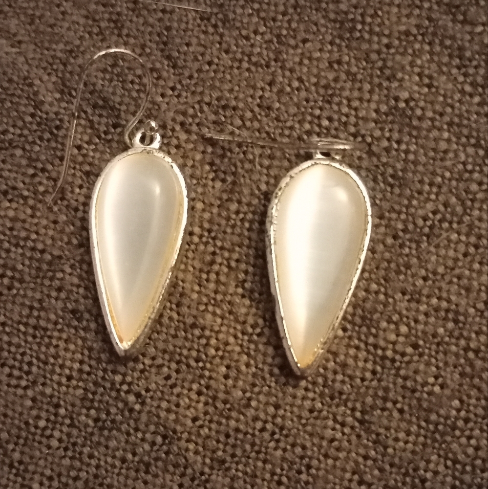 Mother of pearl and sterling silver mix earrings